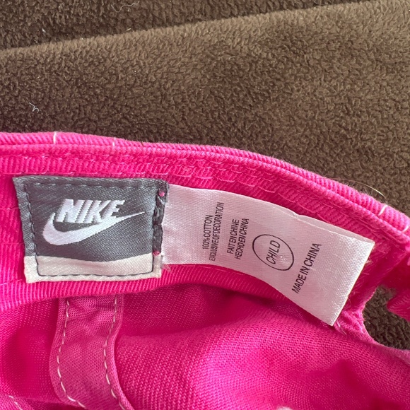 Nike Girls Baseball Hat Fuchsia Size Child up to 5T - Picture 6 of 7
